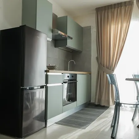 Aparthotel Lucia *